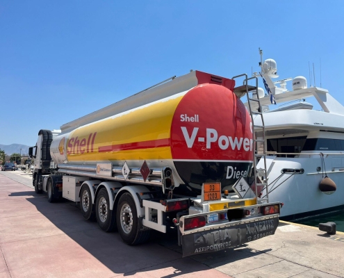 photo_5904656666027214176_y