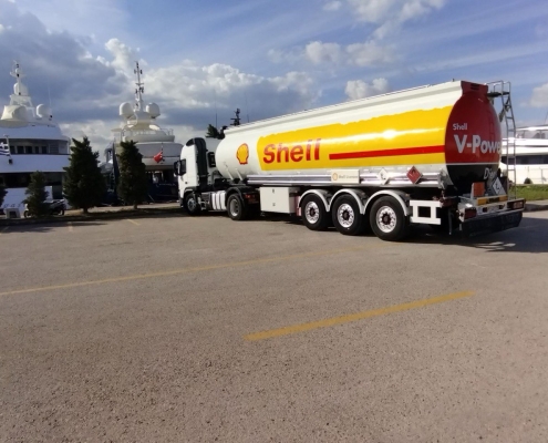 photo_5904656666027214178_y