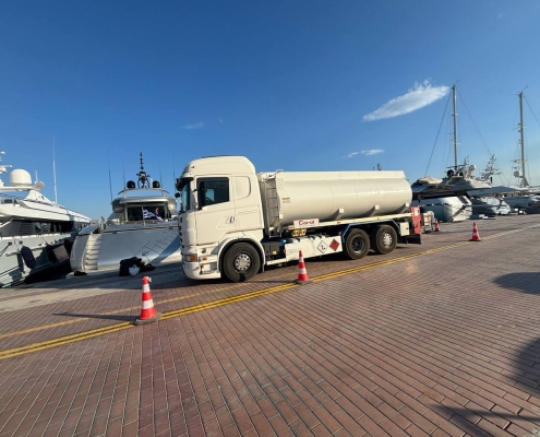 photo_5904656666027214243_y-2