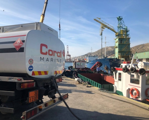 photo_5904656666027214257_y